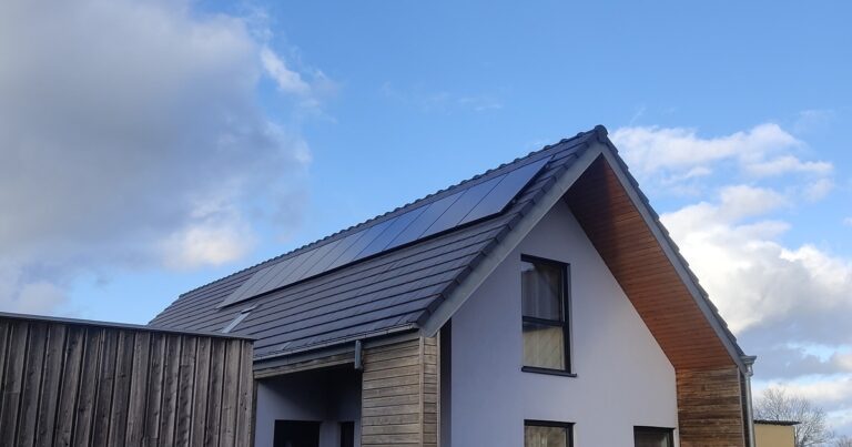 Installation panneaux solaires ETM-Schurig en Alsace